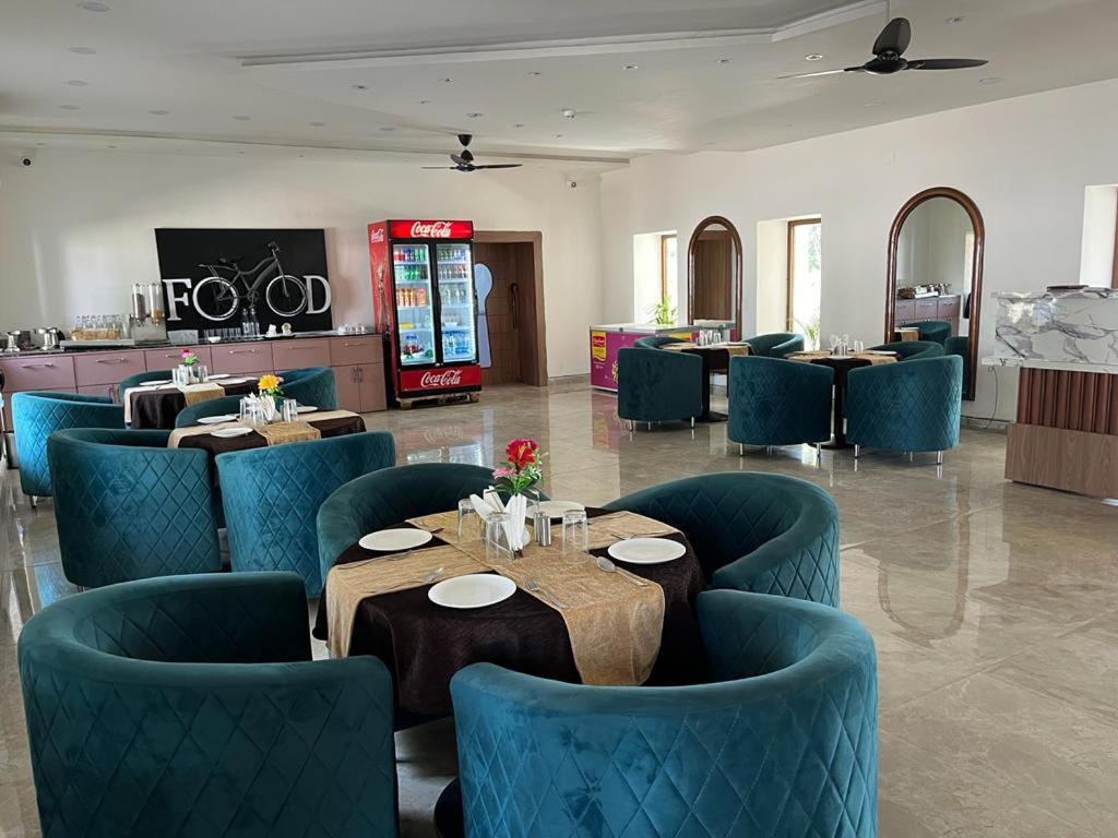 Hotel Eco Park Rewa Esterno foto