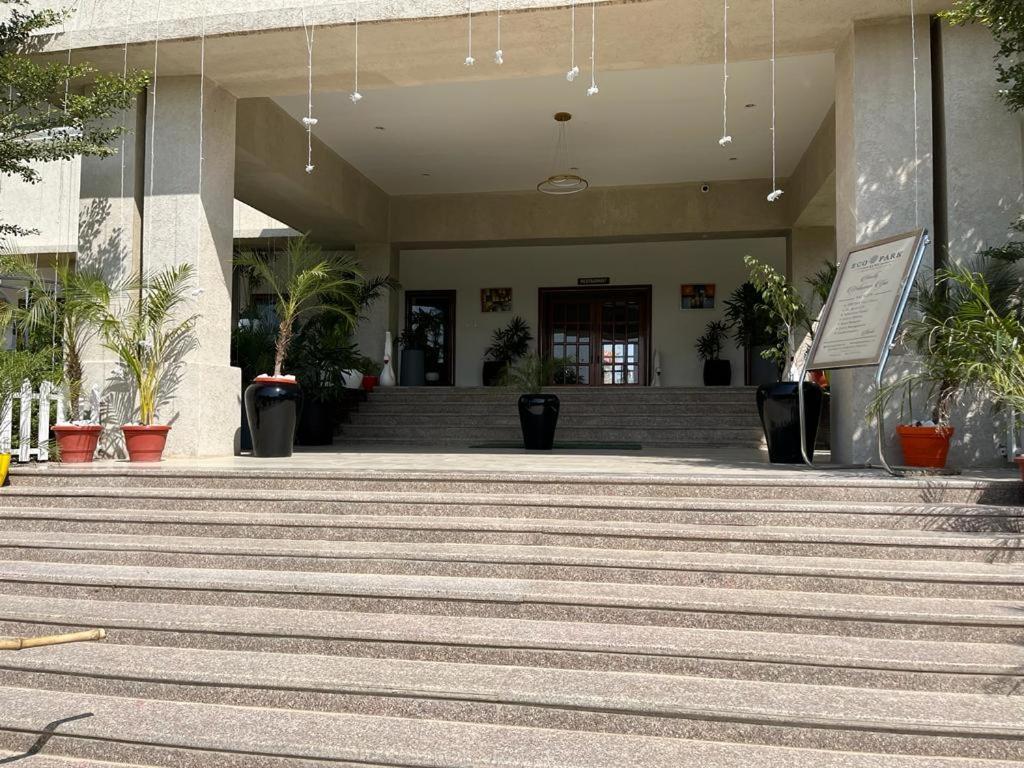Hotel Eco Park Rewa Esterno foto